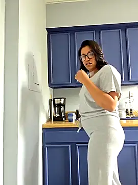 Nikkierosee online show from October 29, 2025, 3:25 pm