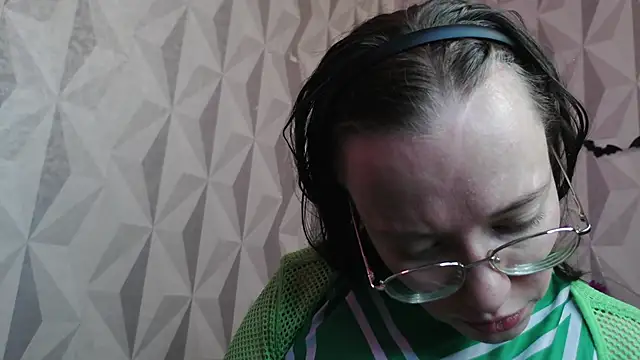 Aelita bb online show from November 4, 2025, 1:21 pm