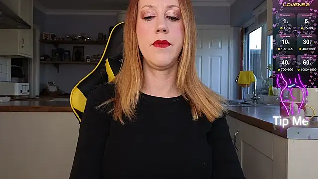 stripmequick online show from February 5, 2025, 10:41 am