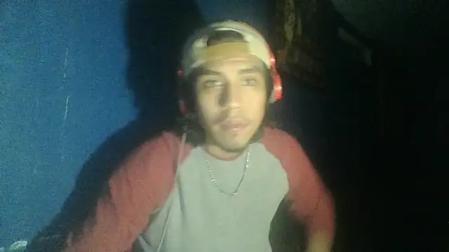 AlexAlejandro13 online show from October 8, 2025, 6:44 am