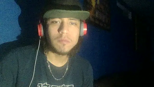 AlexAlejandro13 online show from October 15, 2025, 5:07 am