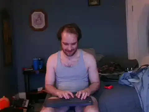 hpluvsplata online show from February 9, 2025, 8:02 pm