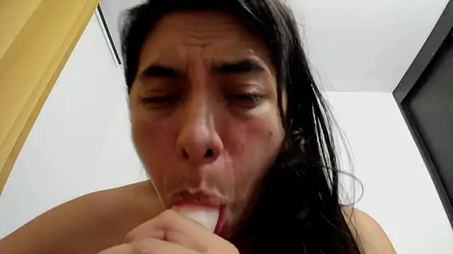 Snapshot of emilysex_118 chatting on February 3, 2026, 2:53 am emilysex 118 online show from February 3, 2026, 2:53 am