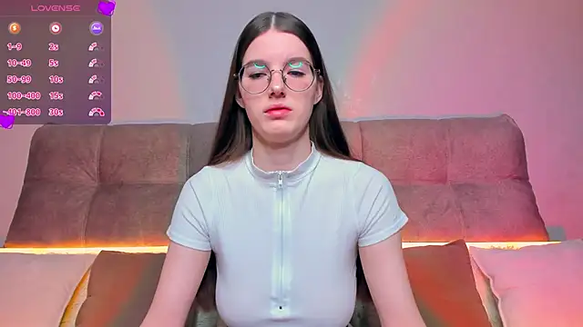 Snapshot of AriellaTesk chatting on December 19, 2024, 2:34 am AriellaTesk online show from December 19, 2024, 2:34 am