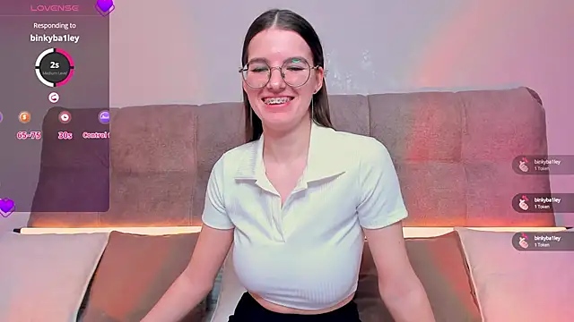 Snapshot of AriellaTesk chatting on February 7, 2025, 7:07 am AriellaTesk online show from February 7, 2025, 7:07 am