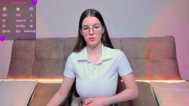 Snapshot of AriellaTesk chatting on March 18, 2025, 2:15 am AriellaTesk online show from March 18, 2025, 2:15 am