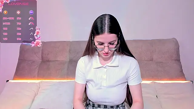 Snapshot of AriellaTesk chatting on September 18, 2025, 3:41 am AriellaTesk online show from September 18, 2025, 3:41 am