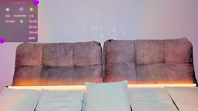 AriellaTesk online show from April 4, 2026, 3:16 am