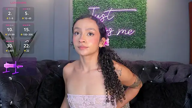 Snapshot of brianathompson chatting on January 2, 2025, 10:01 pm brianathompson online show from January 2, 2025, 10:01 pm