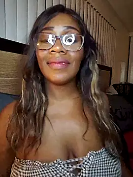 lollycoco online show from November 28, 2025, 2:03 am