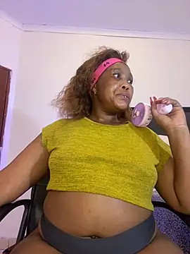 BADFATASS85 online show from February 1, 2025, 4:56 am