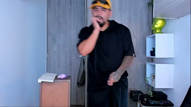 Ricardo 1998 online show from February 13, 2025, 1:08 am