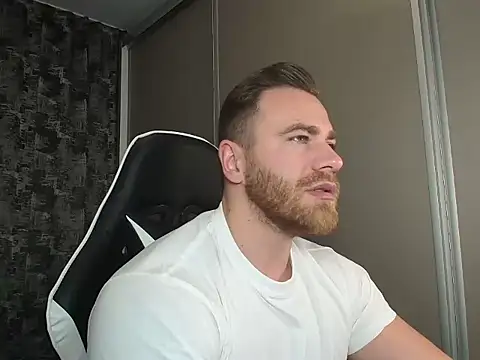 Snapshot of Thori92 chatting on December 1, 2024, 5:35 pm Thori92 online show from December 1, 2024, 5:35 pm