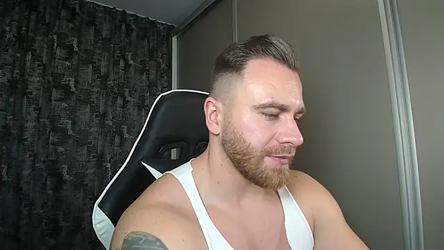 Snapshot of Thori92 chatting on December 4, 2024, 8:07 pm Thori92 online show from December 4, 2024, 8:07 pm