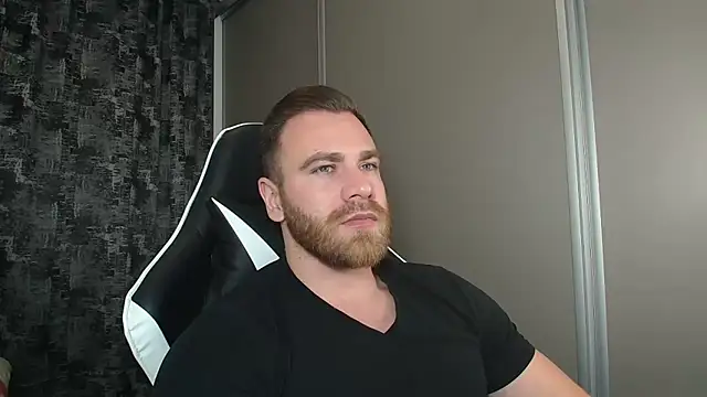 Snapshot of Thori92 chatting on December 12, 2024, 7:59 pm Thori92 online show from December 12, 2024, 7:59 pm