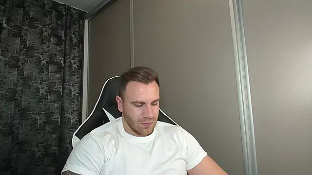 Snapshot of Thori92 chatting on January 3, 2025, 9:05 pm Thori92 online show from January 3, 2025, 9:05 pm