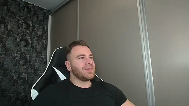 Snapshot of Thori92 chatting on January 10, 2025, 5:24 pm Thori92 online show from January 10, 2025, 5:24 pm