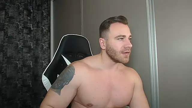 Snapshot of Thori92 chatting on January 14, 2025, 5:56 pm Thori92 online show from January 14, 2025, 5:56 pm