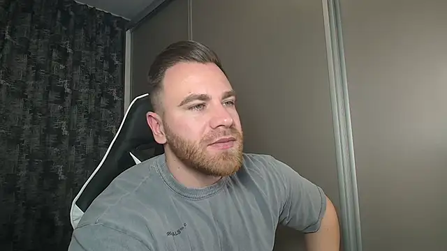 Snapshot of Thori92 chatting on February 27, 2025, 6:09 pm Thori92 online show from February 27, 2025, 6:09 pm