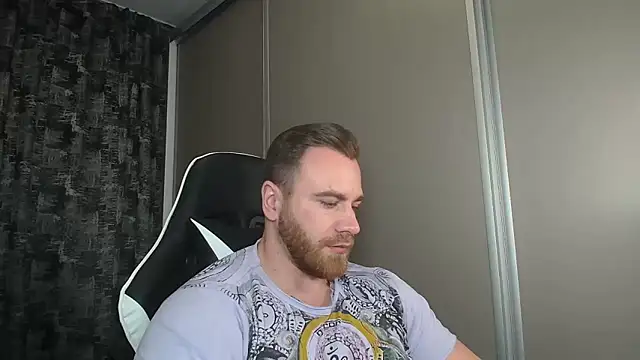 Snapshot of Thori92 chatting on March 11, 2025, 7:58 pm Thori92 online show from March 11, 2025, 7:58 pm