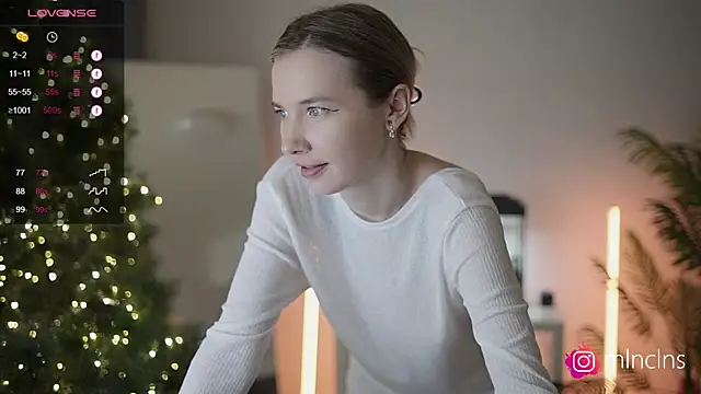 melanielwithu online show from December 3, 2024, 10:29 pm