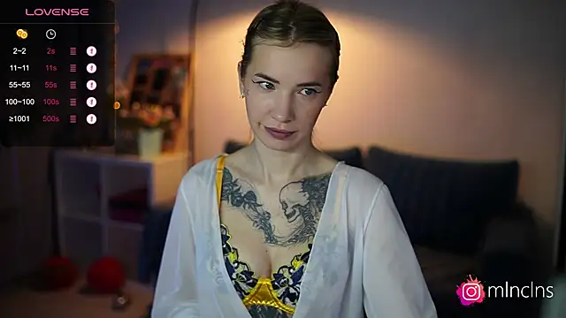 melanielwithu online show from March 11, 2025, 3:05 am