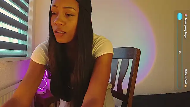 Therainqueen online show from December 2, 2024, 10:07 am