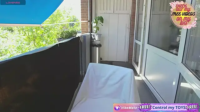 Therainqueen online show from July 11, 2026, 9:45 am