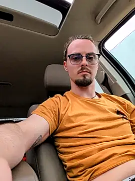 Snapshot of Jewettbug chatting on March 31, 2026, 7:47 pm Jewettbug online show from March 31, 2026, 7:47 pm