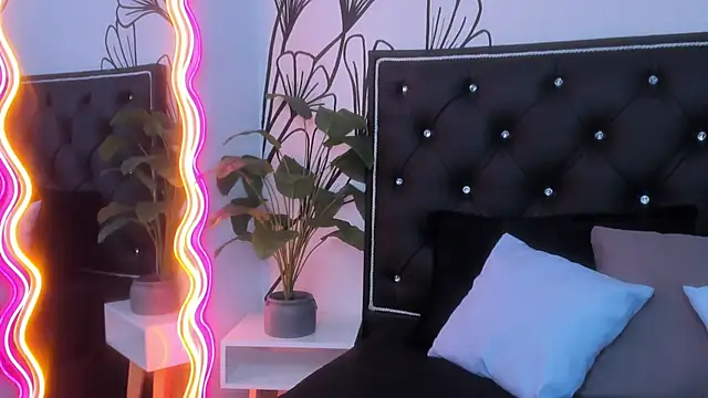 Snapshot of Sweet_Ariadna_ chatting on March 1, 2026, 12:18 pm Sweet Ariadna online show from March 1, 2026, 12:18 pm