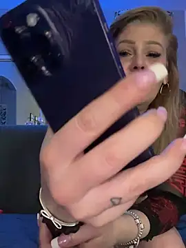 Snapshot of Lexi_Shocker chatting on March 23, 2025, 5:32 am Lexi Shocker online show from March 23, 2025, 5:32 am