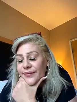 Snapshot of Lexi_Shocker chatting on October 16, 2025, 4:30 pm Lexi Shocker online show from October 16, 2025, 4:30 pm