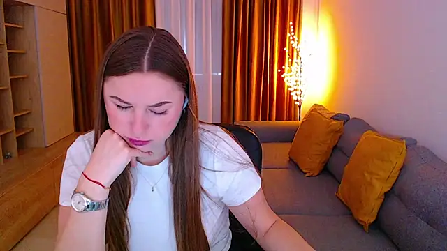  Mia Adams online show from March 22, 2026, 7:23 am