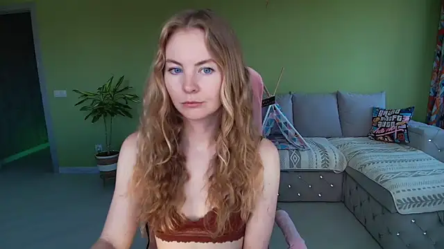 Cuddle Cat online show from June 25, 2026, 4:45 am
