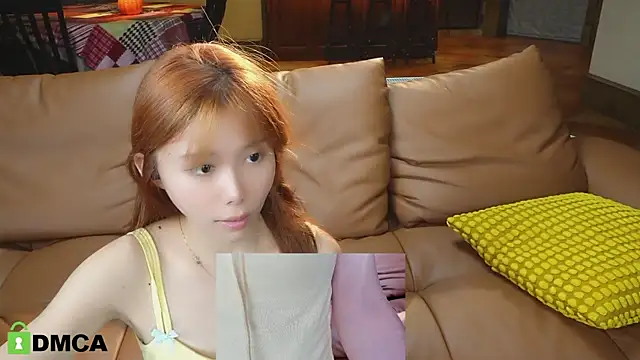 Snapshot of Luna520 chatting on February 20, 2025, 3:52 pm Luna520 online show from February 20, 2025, 3:52 pm