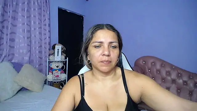 cum bigass online show from January 15, 2026, 12:10 pm