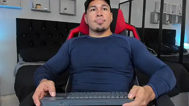 tyler hank01 online show from February 25, 2026, 2:27 pm