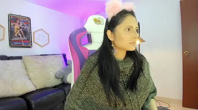 Snapshot of Kyomi_chang chatting on January 15, 2025, 2:35 pm Kyomi chang online show from January 15, 2025, 2:35 pm