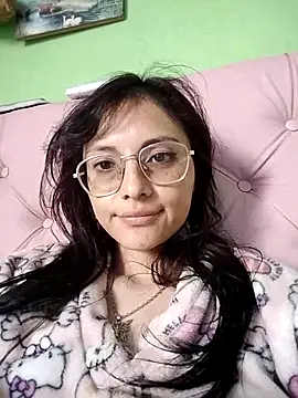 Snapshot of Kyomi_chang chatting on February 23, 2025, 4:35 pm Kyomi chang online show from February 23, 2025, 4:35 pm