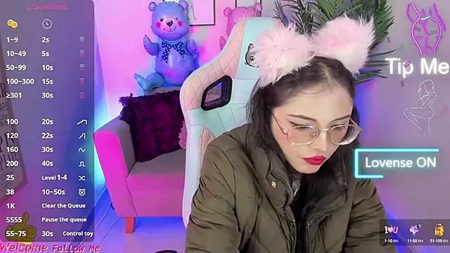 Snapshot of Kyomi_chang chatting on February 24, 2025, 3:20 pm Kyomi chang online show from February 24, 2025, 3:20 pm