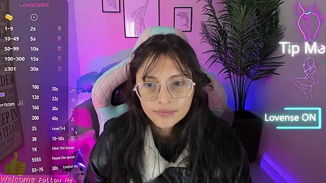 Snapshot of Kyomi_chang chatting on February 26, 2025, 12:14 pm Kyomi chang online show from February 26, 2025, 12:14 pm