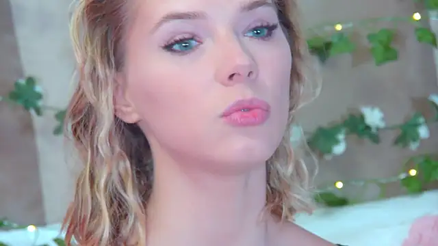 GentleRossi online show from March 28, 2026, 3:11 pm