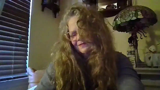 DestineeLoverGirl online show from November 2, 2025, 12:40 pm