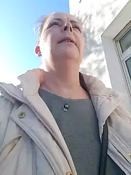 saharaheiss online show from March 3, 2025, 10:38 am