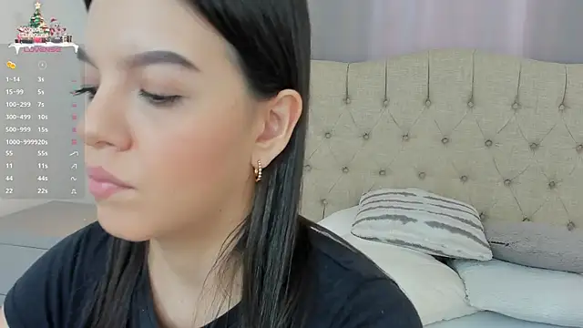 Snapshot of Beautyari_ chatting on January 7, 2025, 12:09 pm Beautyari online show from January 7, 2025, 12:09 pm