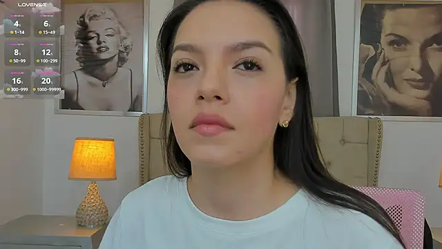 Snapshot of Beautyari_ chatting on March 25, 2026, 12:11 pm Beautyari online show from March 25, 2026, 12:11 pm