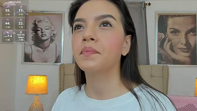 Snapshot of Beautyari_ chatting on March 27, 2026, 12:27 pm Beautyari online show from March 27, 2026, 12:27 pm