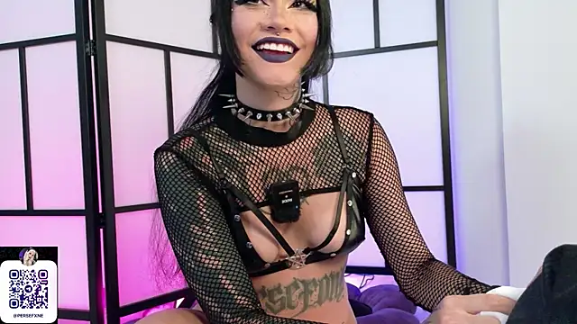 Snapshot of damnliciousss chatting on May 16, 2026, 11:36 pm damnliciousss online show from May 16, 2026, 11:36 pm