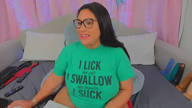 MeghanXO online show from December 29, 2024, 8:58 pm