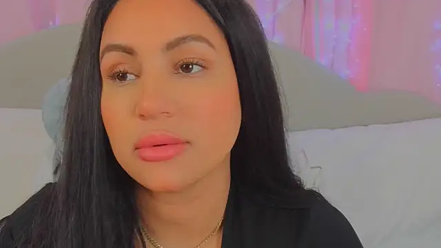 MeghanXO online show from December 31, 2024, 6:02 pm